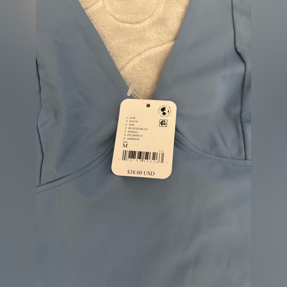 Intimately tops - Picture 3 of 6